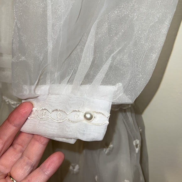 Girls vintage sheer special occasion lace classic dress with sash size 12 - Picture 4 of 7